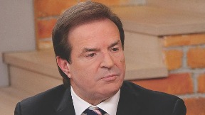 Razvija Srbiju i miri je sa svetom